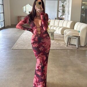 LOOKING for the RESA ESME DRESS IN AURORA